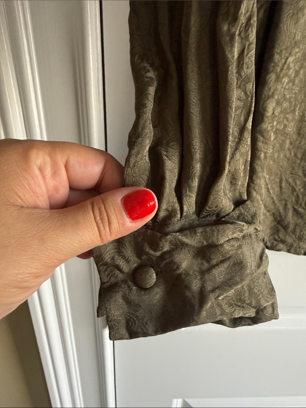 VTG Anna & Frank 100% Silk Olive Button-Front Jacquard Blouse, M, please read! - Picture 7 of 13